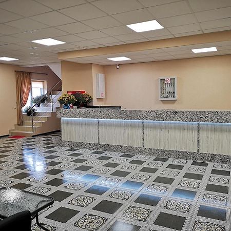 Отель Визит Pogreby  外观 照片